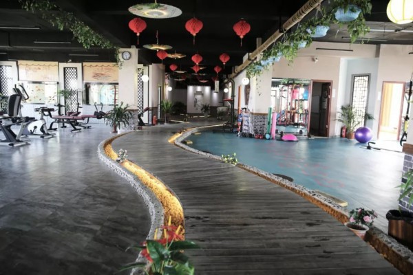 足疗技师招聘中，重庆好工作等你来，快快加入我们吧！